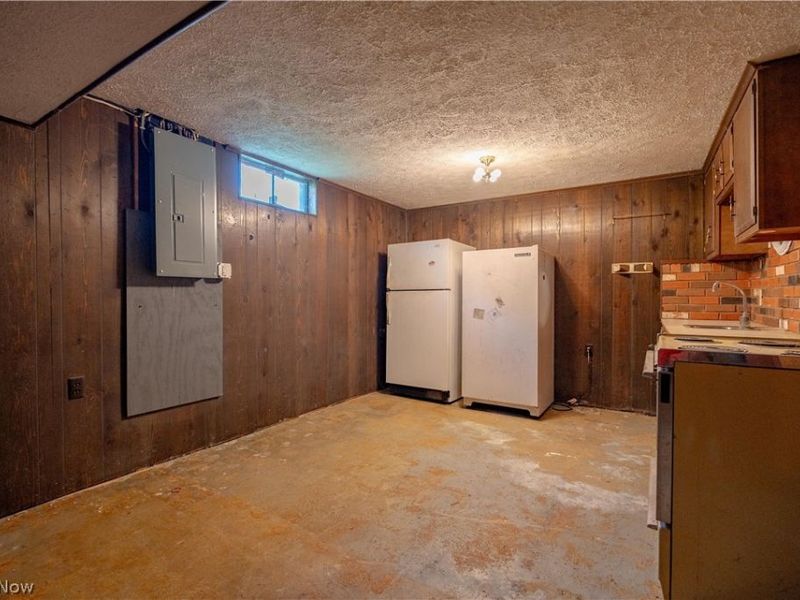 121 Florence Avenue , Alliance, OH 44601 Photo 17