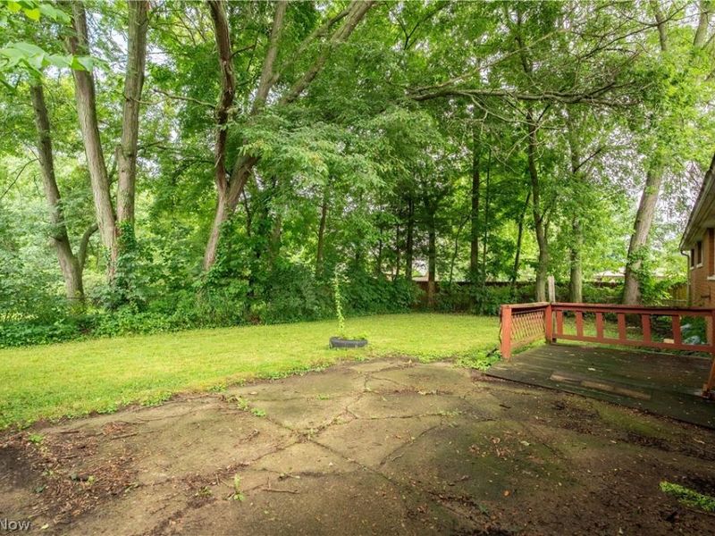 121 Florence Avenue , Alliance, OH 44601 Photo 2