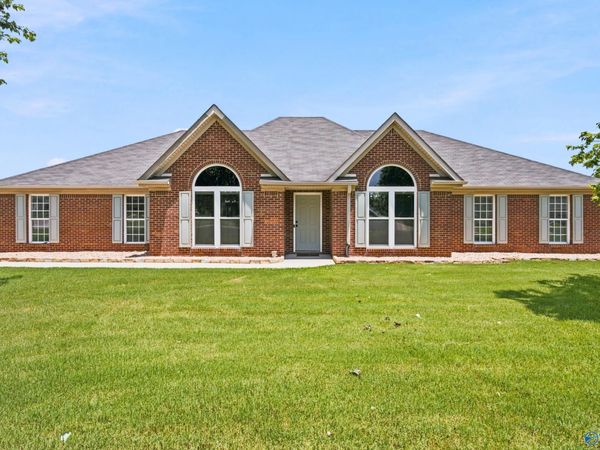 99 Manor House Drive, Huntsville, AL 35811