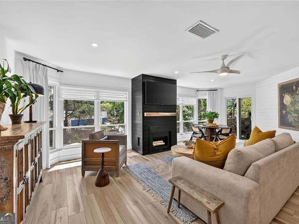244 13th Street, Unit 201, Atlanta, GA 30309