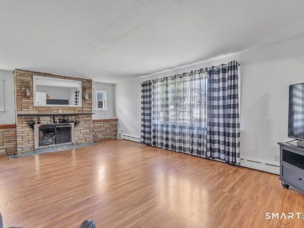 50 Hawthorne, Derby, CT 06418