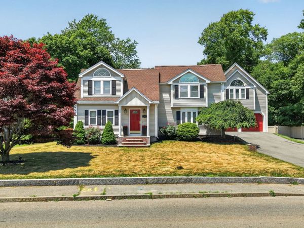115 Pond St, Avon, MA 02322