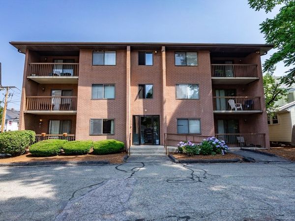150 School Street, Unit 5, Waltham, MA 02451