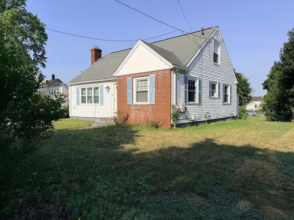 12 Miller St, Blackstone, MA 01504