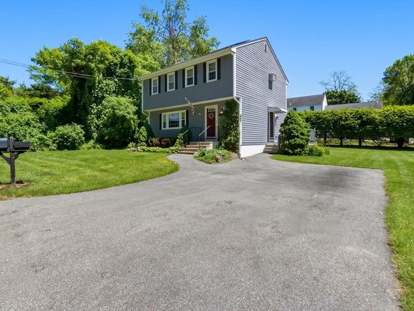6 Meadow Lane, Haverhill, MA 01830