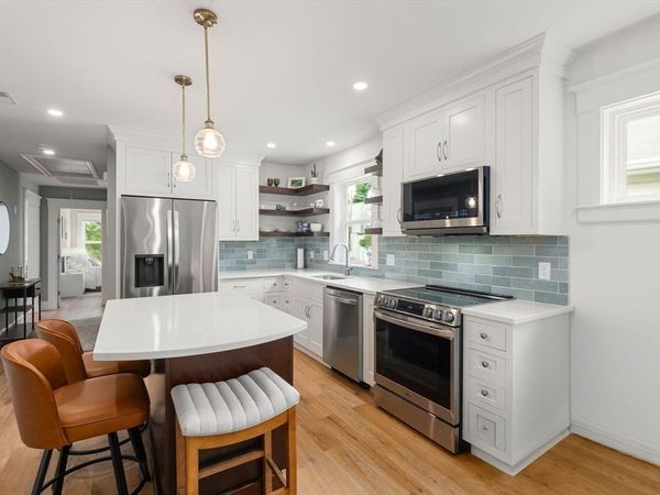 41-43 Elliot St, Unit 2, Norwood, MA 02062