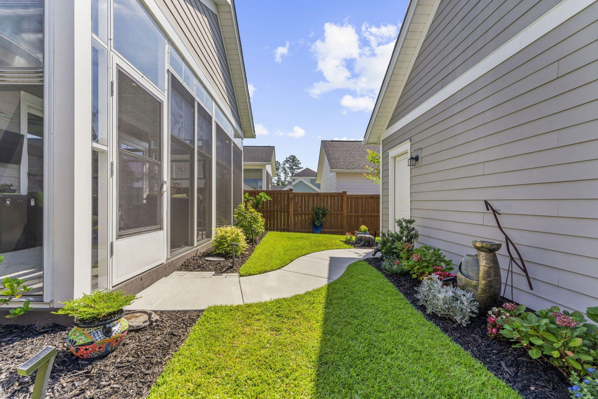 321 Eclipse Street Photo 42