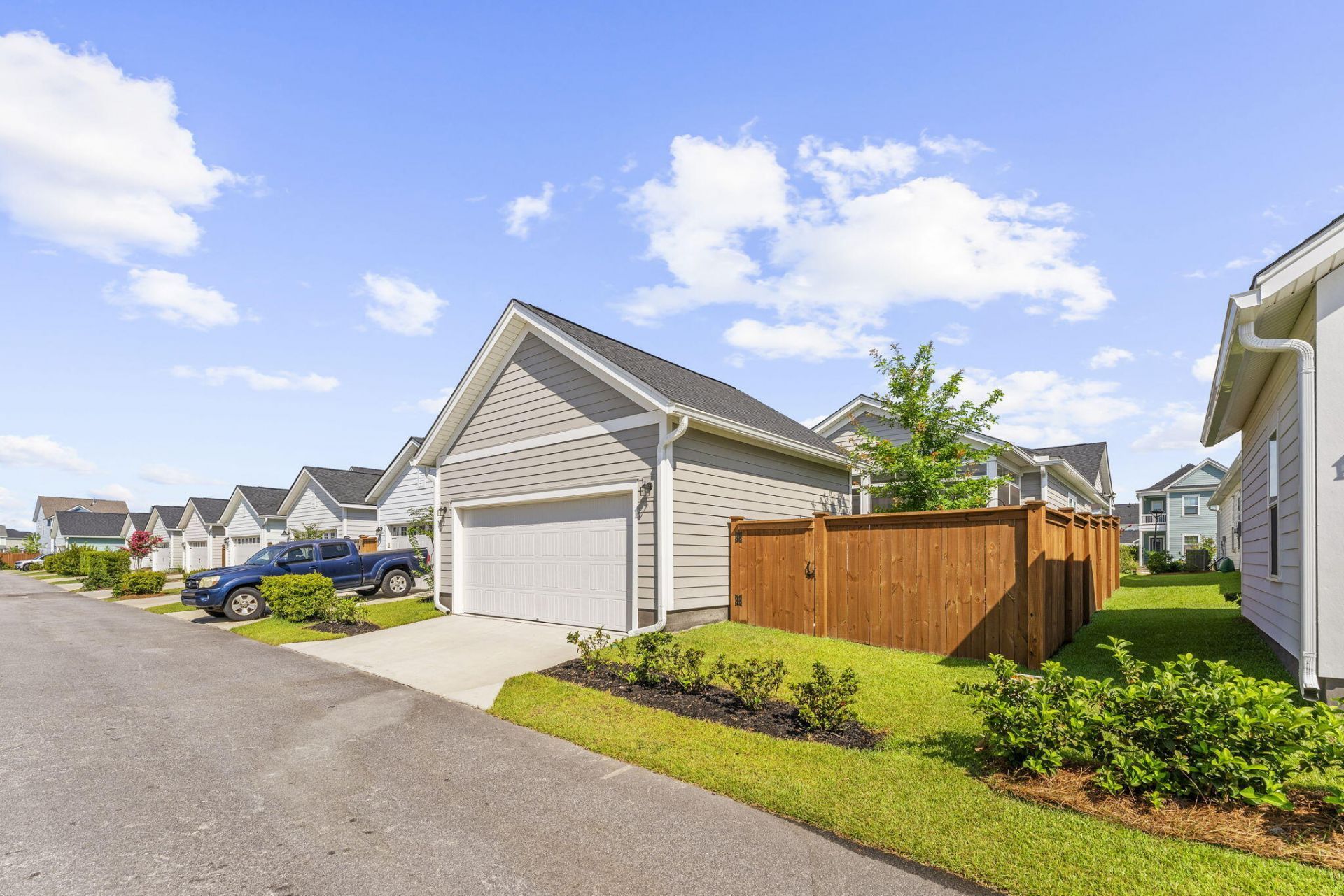 321 Eclipse Street Photo 46