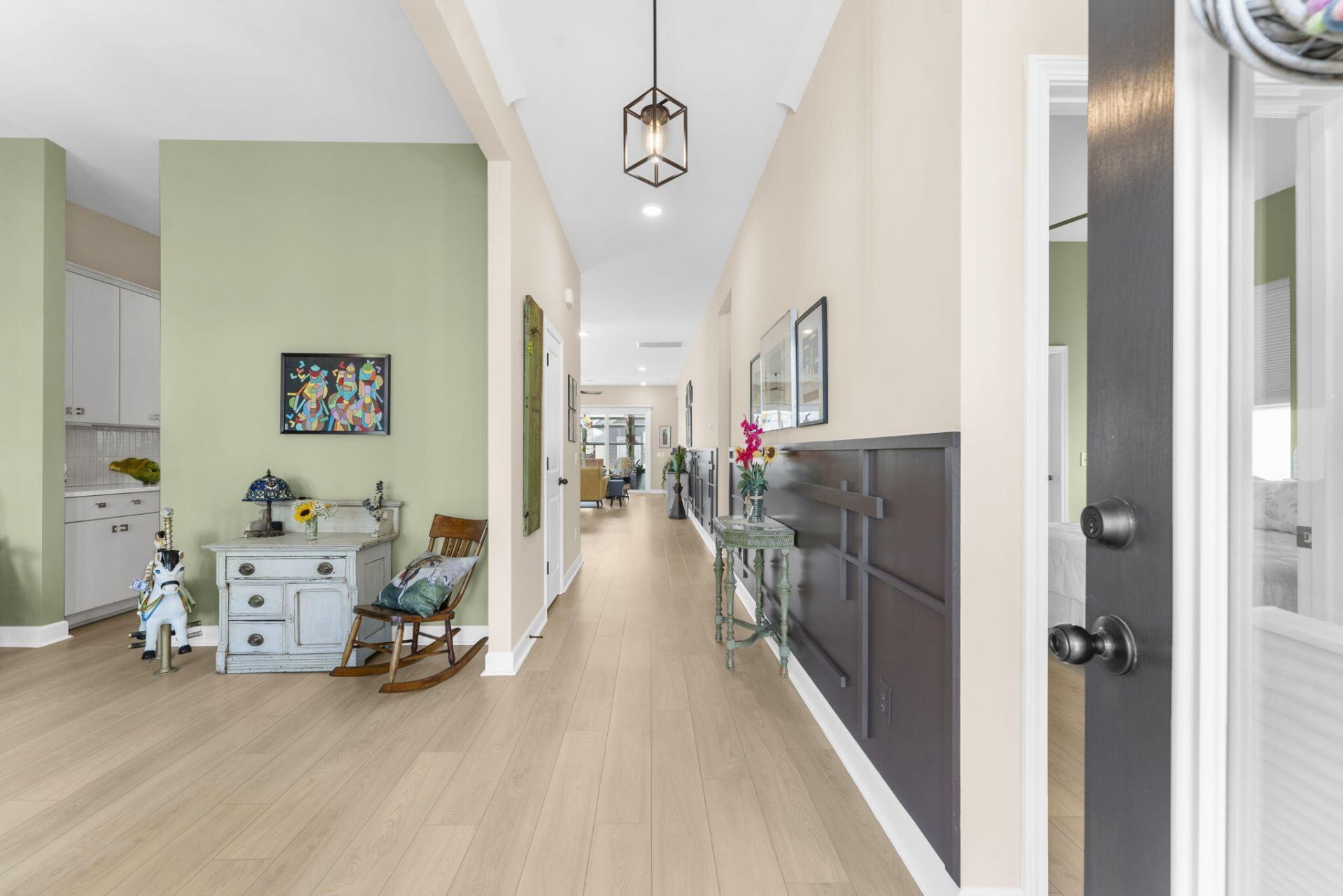 321 Eclipse Street Photo 6