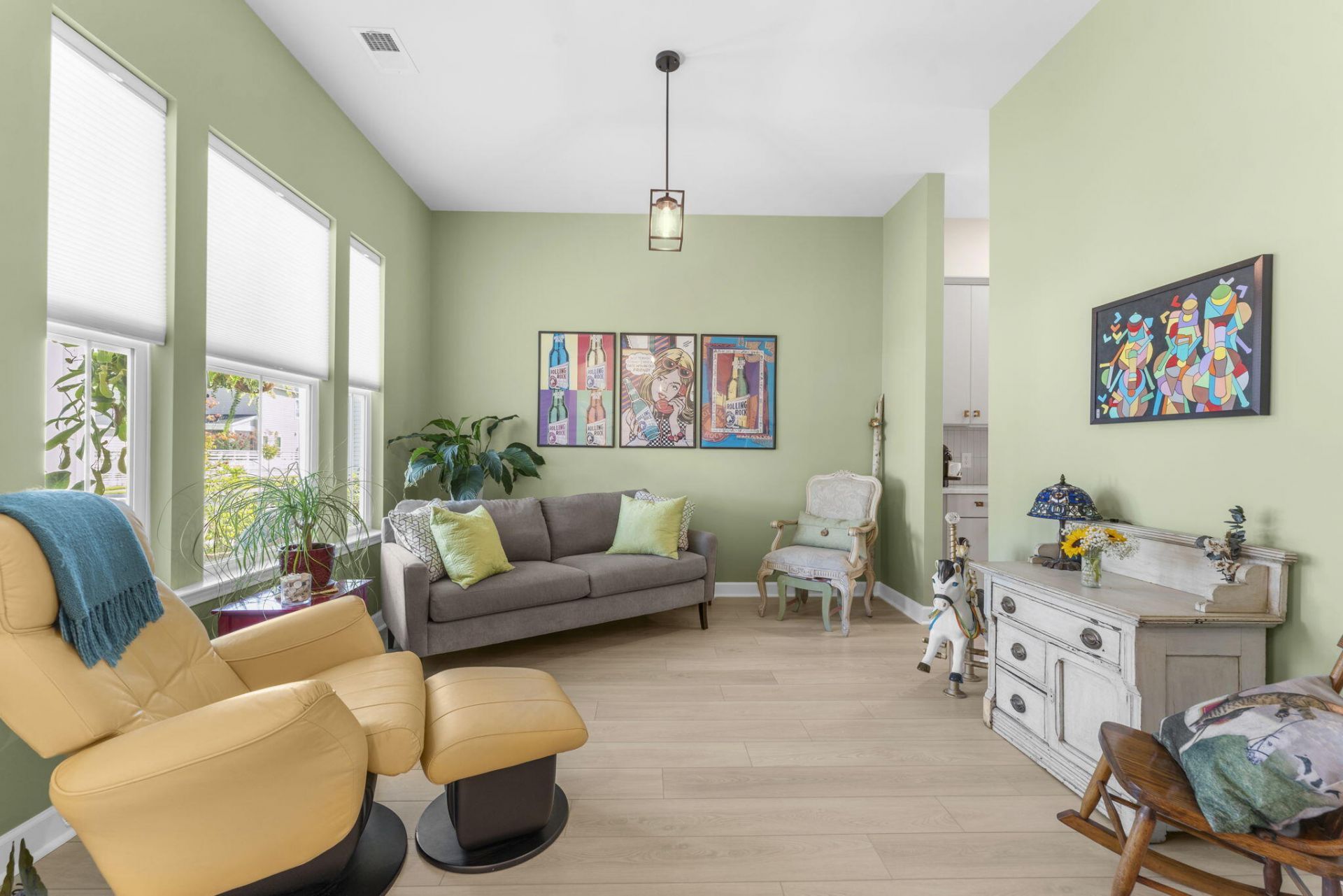 321 Eclipse Street Photo 7