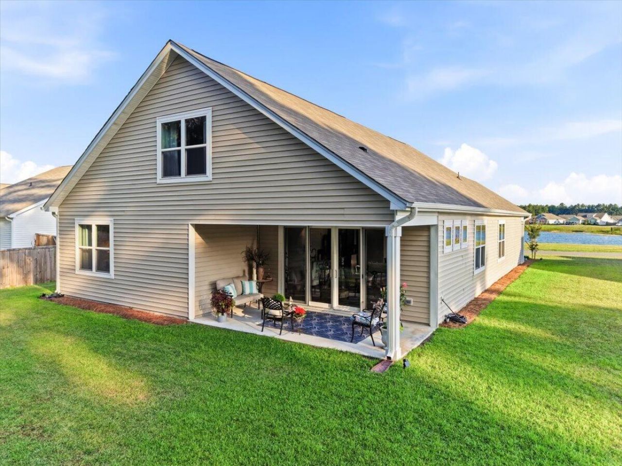1022 Wading Point Boulevard Photo 5