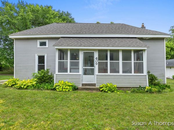 609 E Washington Street, Greenville, MI 48838