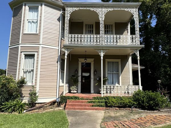 212 Linton Avenue, Natchez, MS 39120