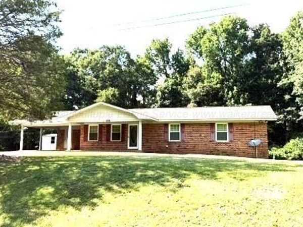 2802 WOLF Rd, Sulligent, AL 35586