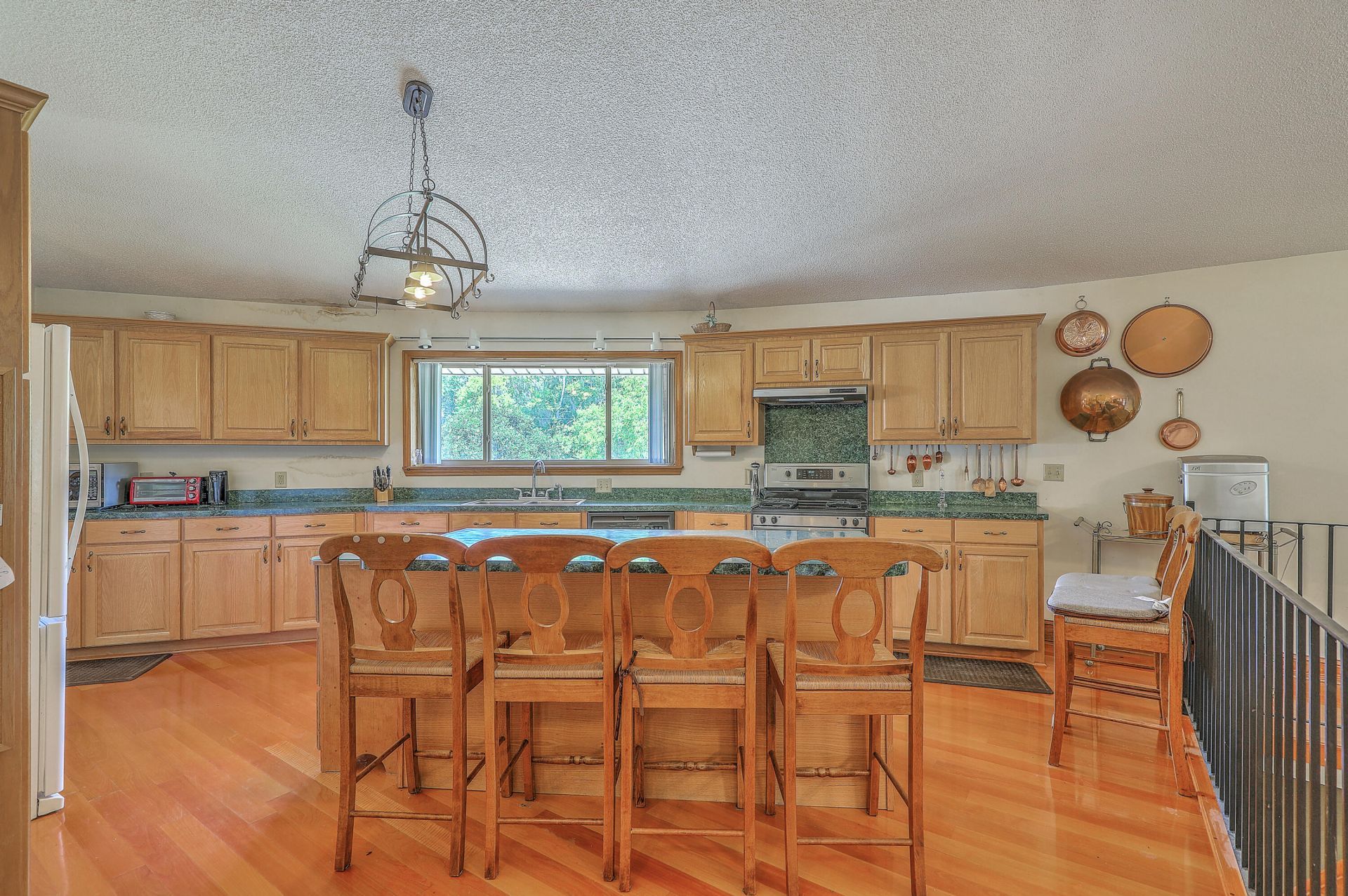 395 Summerset Lane  Photo 17