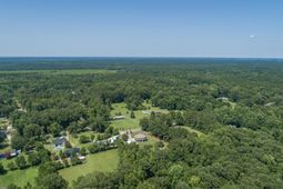 395 Summerset Lane  photo 4