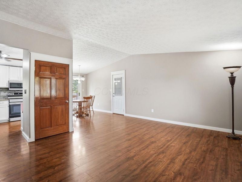 11016 Santa Barbara Drive, Plain City, OH 43064 Photo 4