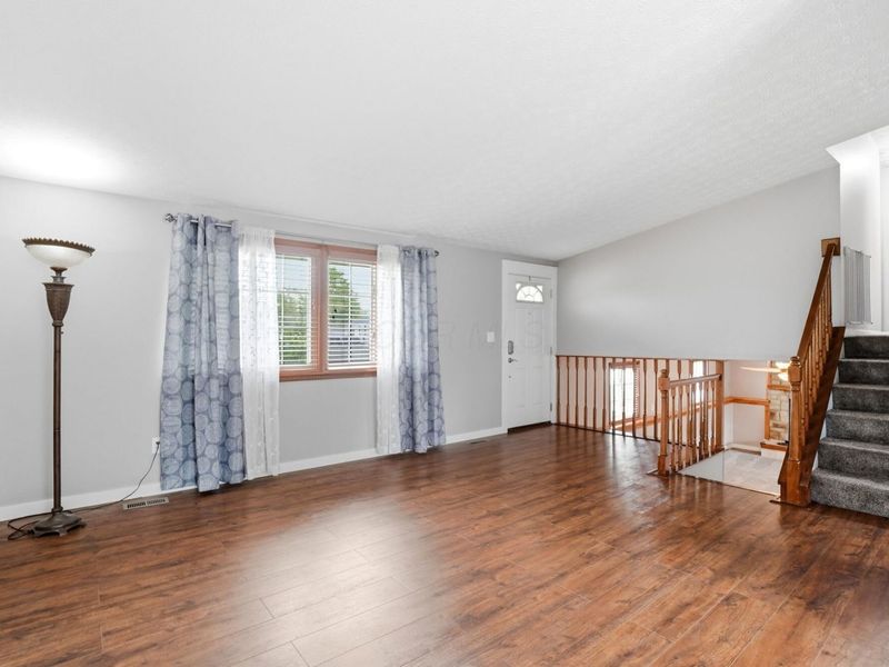11016 Santa Barbara Drive, Plain City, OH 43064 Photo 5