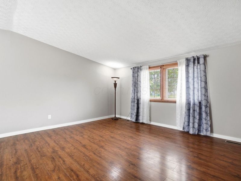 11016 Santa Barbara Drive, Plain City, OH 43064 Photo 6