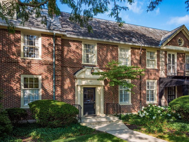 2121 Arlington Avenue , Unit 1, Upper Arlington, OH 43221 Photo 2