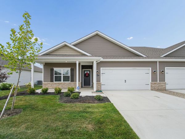 410 Emily Drive , Plain City, OH 43064