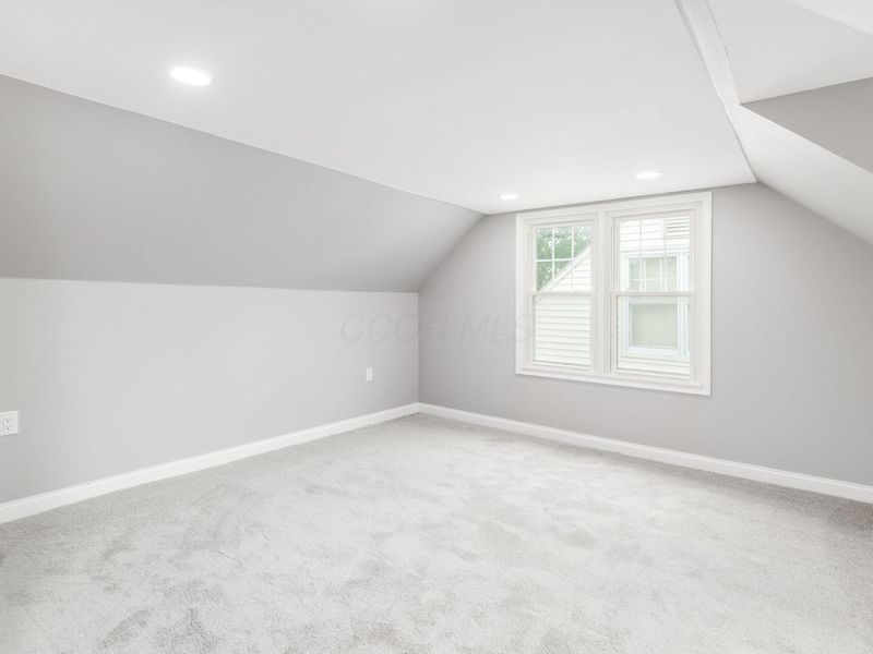 949 E 19th Avenue, Columbus, OH 43211 Photo 21