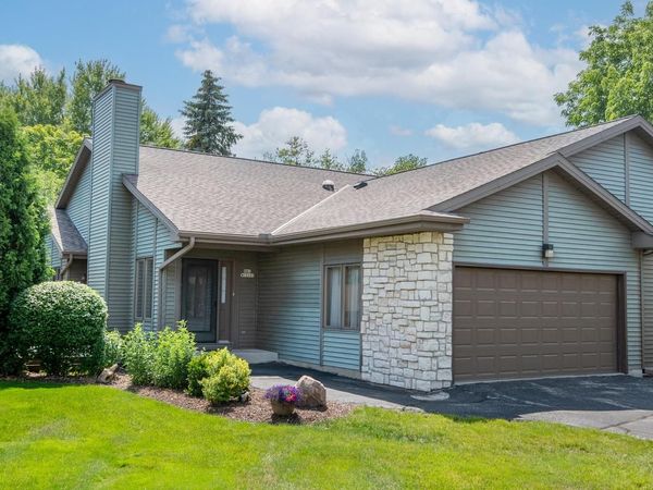 N81W13163 Country Terrace LANE, Menomonee Falls, WI 53051