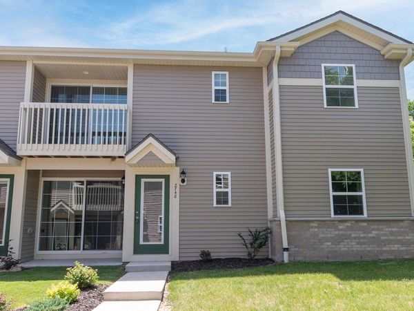 2748 Hidden DRIVE, Unit 73, Saint Francis, WI 53235