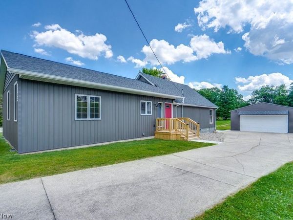 1182 Eastwood Avenue , Tallmadge, OH 44278