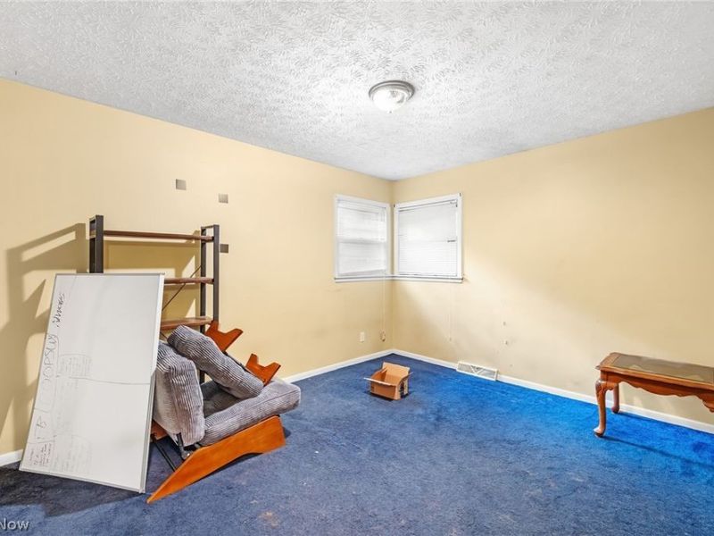 2253 Hi Vue Drive, Green, OH 44312 Photo 14