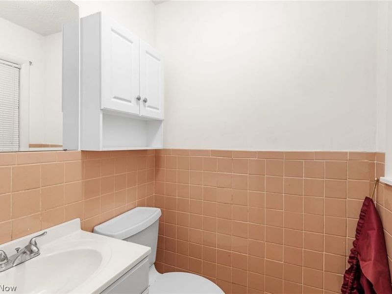 2253 Hi Vue Drive, Green, OH 44312 Photo 18