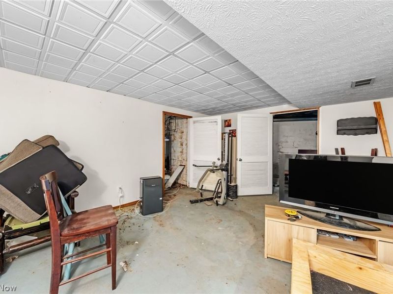 2253 Hi Vue Drive, Green, OH 44312 Photo 22