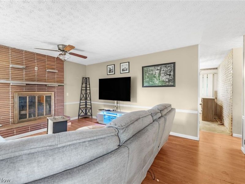 2253 Hi Vue Drive, Green, OH 44312 Photo 4