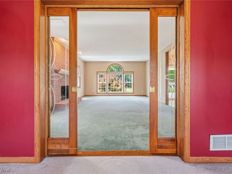 6638 Forestwood Street NW, Canton, OH 44718 Photo 12