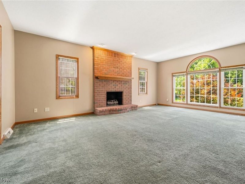 6638 Forestwood Street NW, Canton, OH 44718 Photo 13