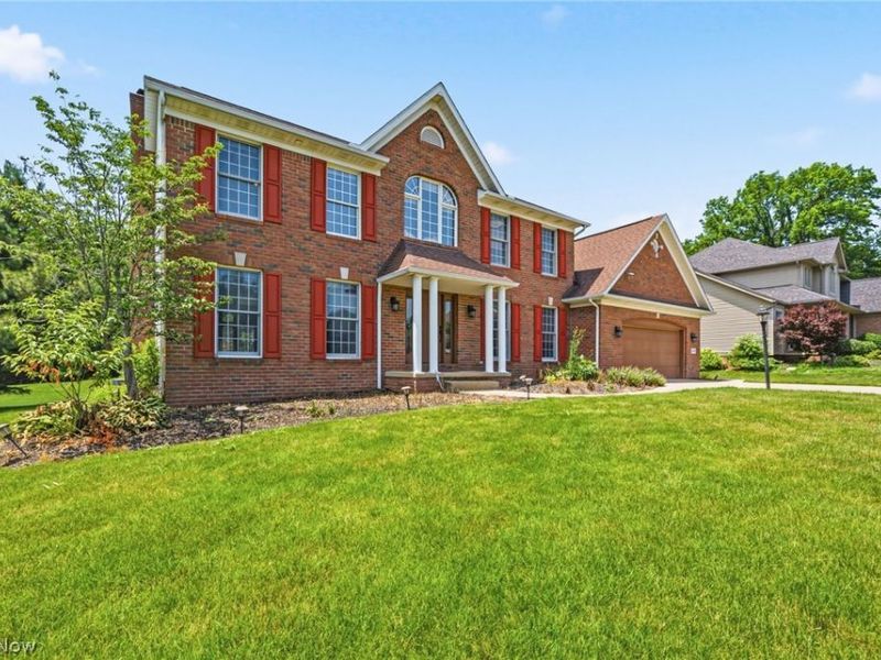 6638 Forestwood Street NW, Canton, OH 44718 Photo 2