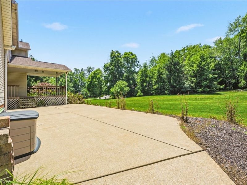 6638 Forestwood Street NW, Canton, OH 44718 Photo 38