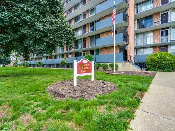 2331 E Market Street , Unit 102, Akron, OH 44312