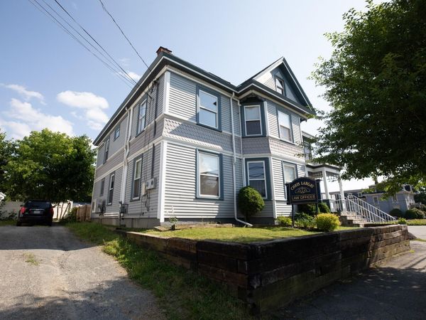 293 State Street , Bangor, ME 04401
