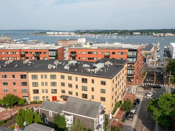 25 High Street, Unit 410, Portland, ME 04101