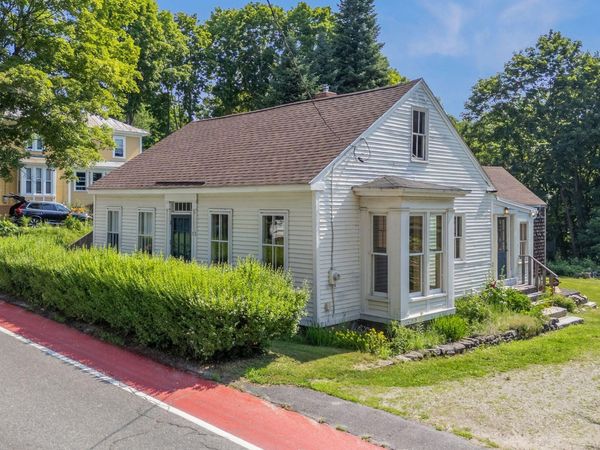 13 Green Street, Topsham, ME 04086