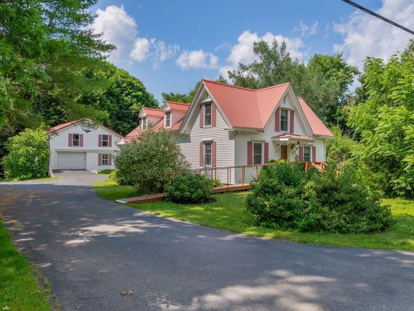13 Smithtown Road , Pittston, ME 04345