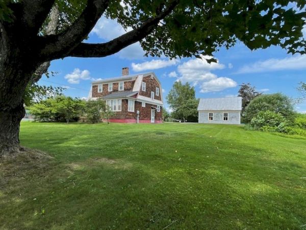 579 Main Street , Jackman, ME 04945