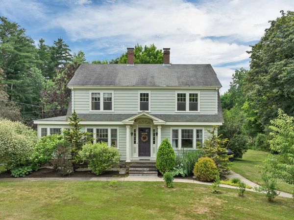 23 West Main Street, Newton, NH 03859