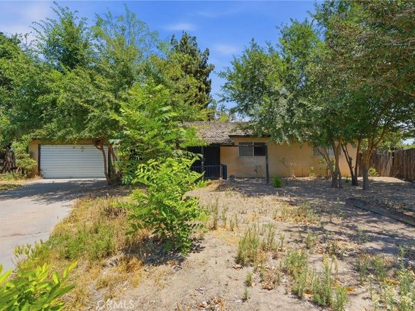 1924 S Tipton Court, Visalia, CA 93292