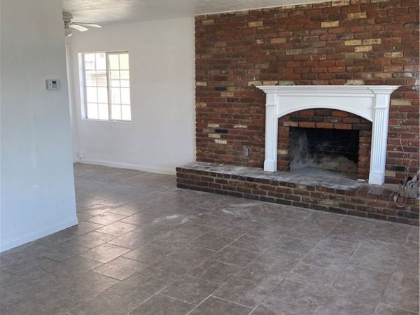 1242 D, Corona, CA 92882
