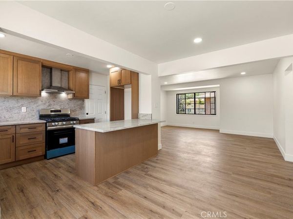4072 Hillcrest Drive, Unit C, Los Angeles, CA 90008