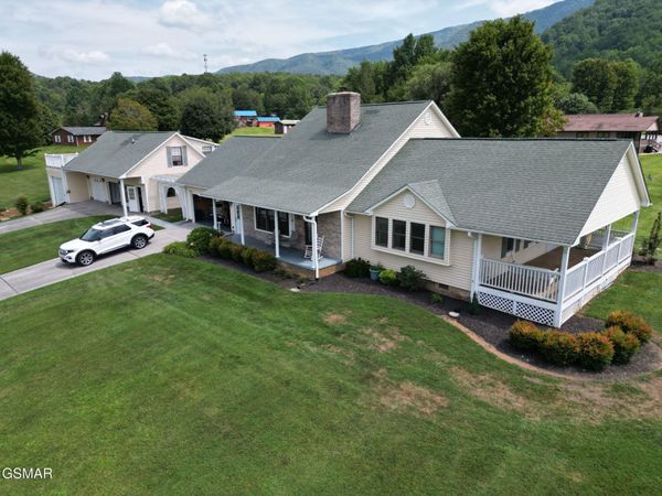 3237 Valley Home Road , Sevierville, TN 37862
