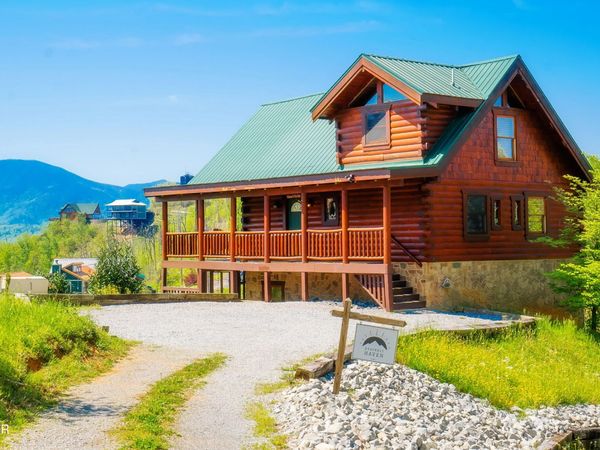 801 Kings Way , Unit #1, Gatlinburg, TN 37738