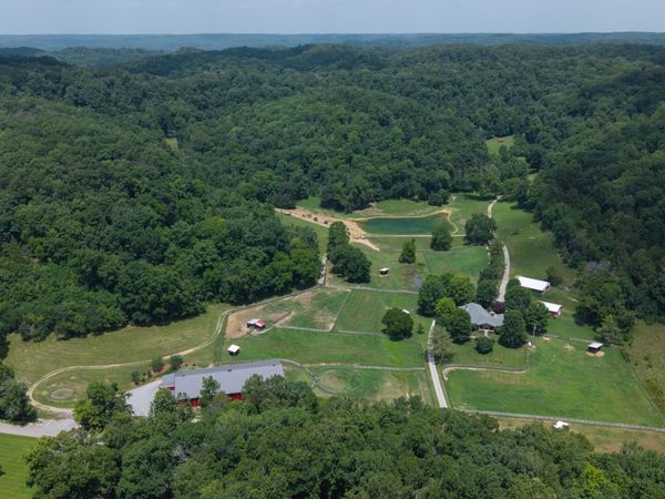 517 Collier Ln , Gallatin, TN 37066
